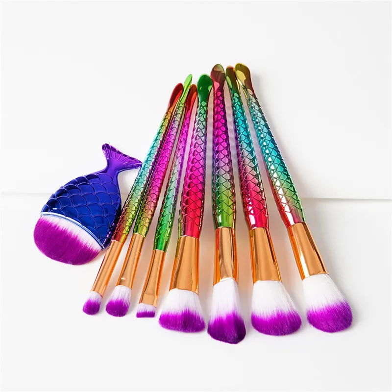 Mermaid Makeup Brushes Set Diamond Rainbow Big Fish Tail Cosmetics Eyeshadow Foundation Beauty Tools Multipurpose Make Up Brush Kit