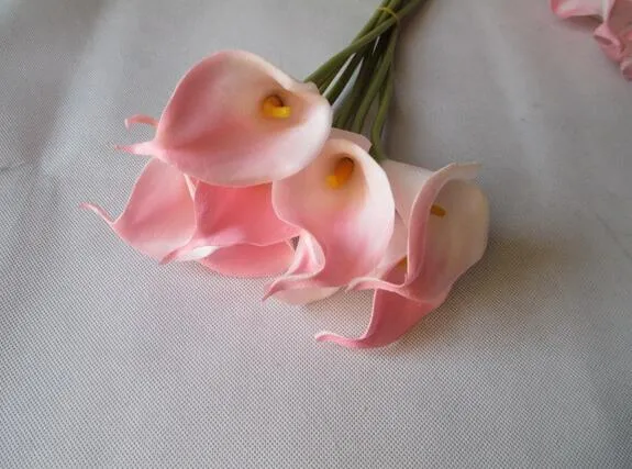 15 tum calla lilja för bröllop bukett blomma doft mjuk plast blommor dekorativa blommor calla real touch gratis frakt hp09