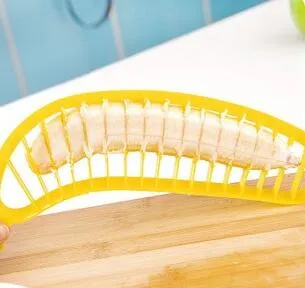 Kitchen Fruit Divider Melon Cantaloupe banana Plastic Cutter Slicer Tool