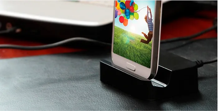 Micro V8 Charger Dock Cradle USB Station Holder Ricarica smart phone, telefono cellulare, telefono Android senza audio 9