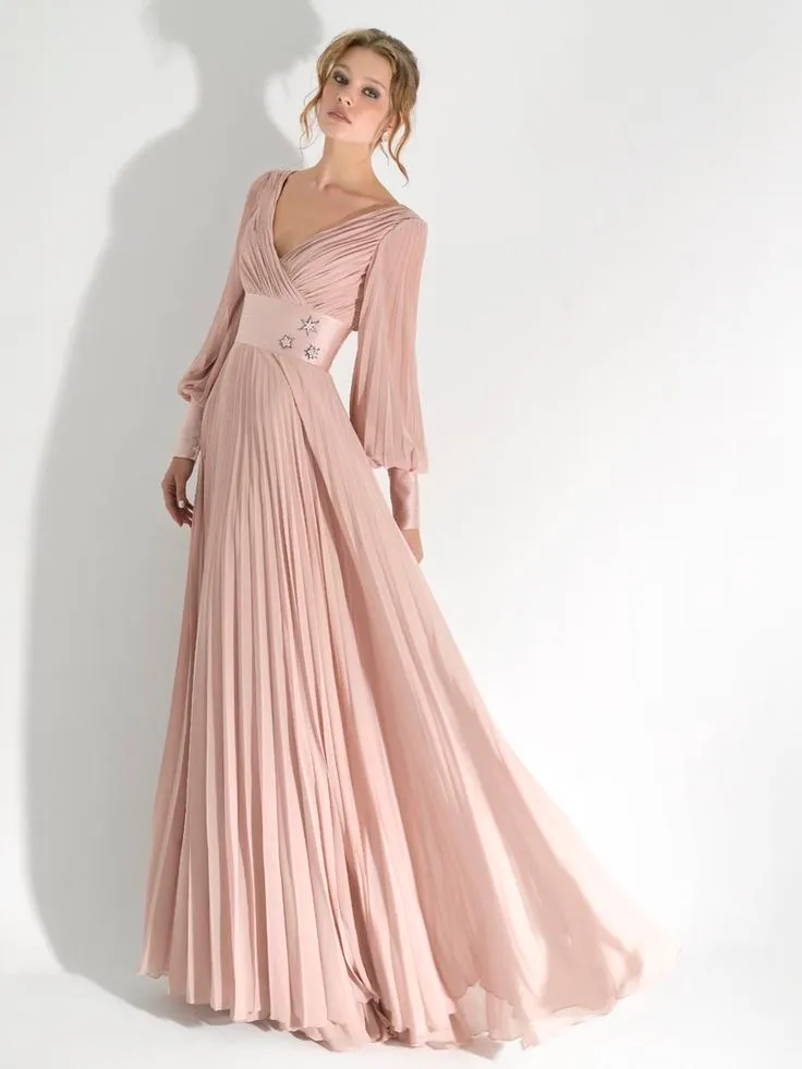淡いピンクのウエディングのドレス長袖の夜のフォーマルガウン2022プリーツのVネックパーティードレスサテンサッシュモダンな女性のページェントガウン