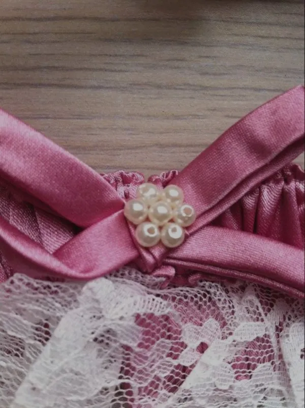 Custom Made Stoklarında Satış Güzel Düğün Garters Satış 2015 Shining Pearl ile ve Güzel Koyu Pembe Ilmek Fildişi Dantel Gelin Garters