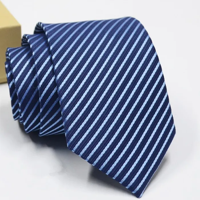 2018 NYTT Fashion Silk Nathtie Dot Striped Mens Dress Tie Wedding Business Dress Tie för män Neckor Handgjorda Wedding Tie Accessor4097571