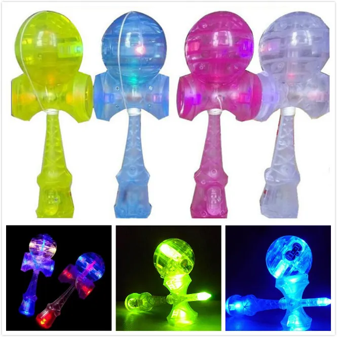 Partihandel-Professionell! Sälj 5 styar av storlek: 18,5 cm Var hilarisk japansk traditionell LED-flashspel Toy Kendama