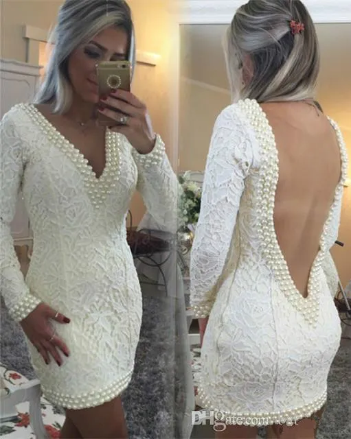 Diepe v-hals Sexy korte kant cocktail jurken met parels lange mouwen lage backless mini bruiloft feestjurken schede prom homecoming jurk