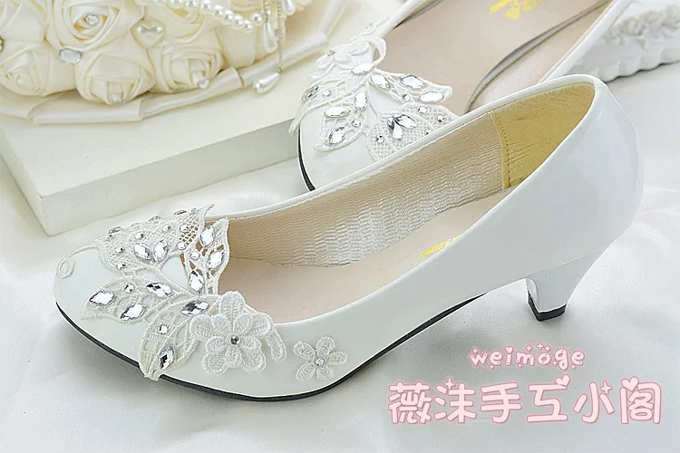 Handmade Ivory Crystal Lace Wedding Shoes Flat 4 5cm 8cm Kitten Heels Bridal Bridesmaid Shoes For Weddings Slip-ons Rhinestones Cr245i