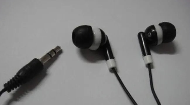 Black White Blue In-Ear Earbuds Earphone for Cell Phone MP3 MP4 3.5mm Audio Universal headphone DHL FEDEX Free