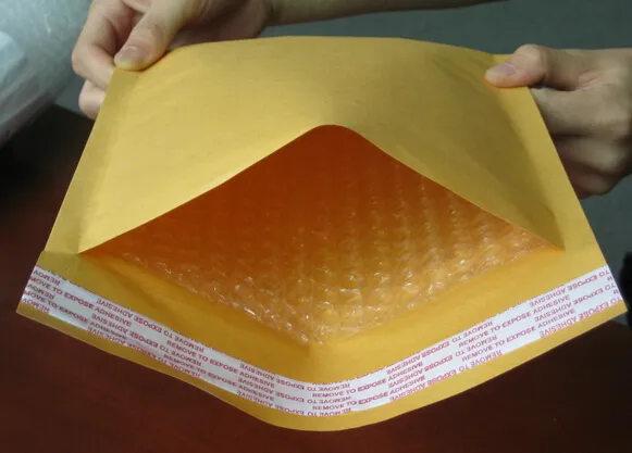 الحقائب الصفراء Bubble Envelope Wrapes حقائب التغليف PE أكياس الفقاعة الخارجية مقاس 110 * 130 مم ، 150 * 200 مم ، 200 * 250 مم ، 230 * 280 مم وسادة بريدية Bubble Bubble