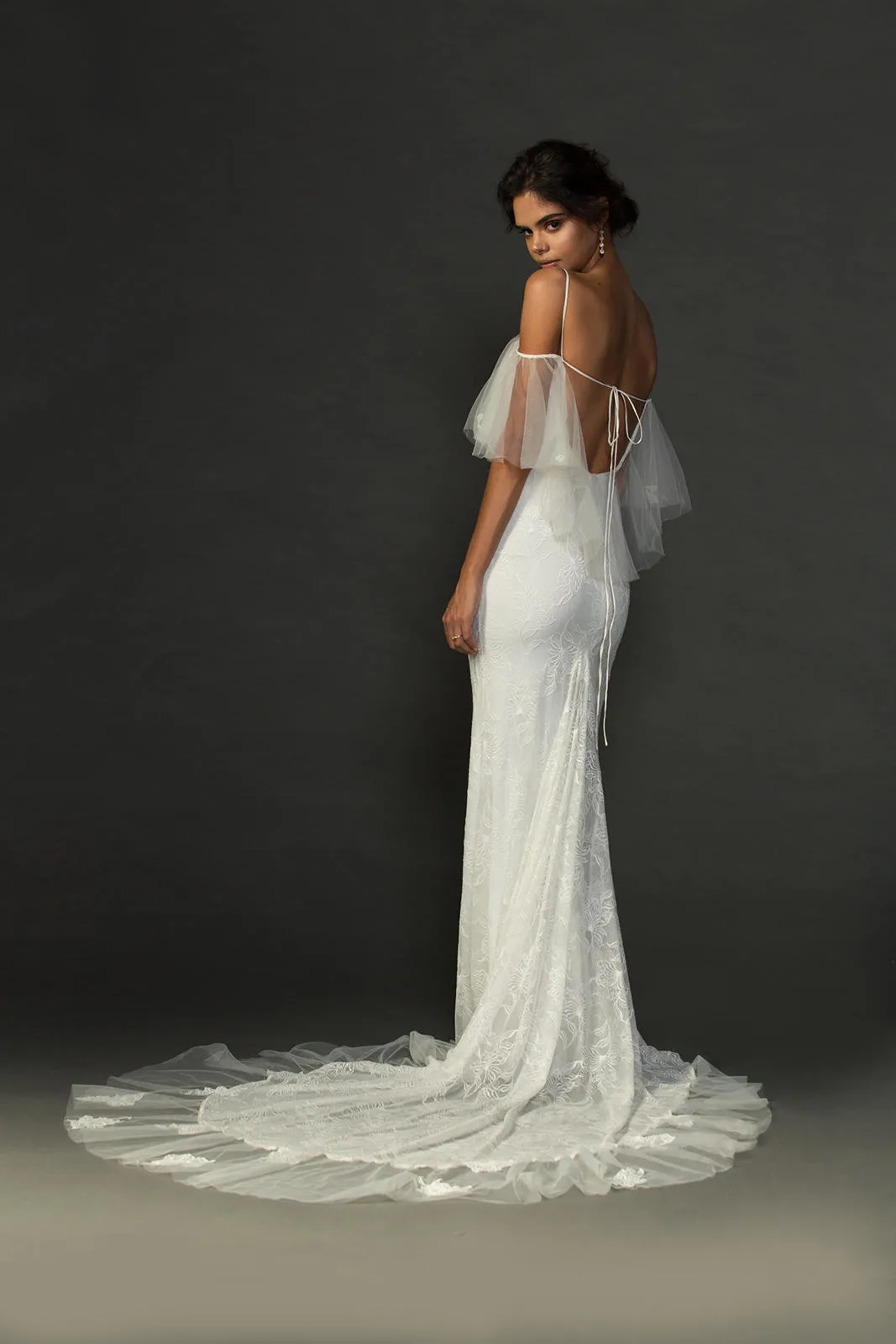 Sexy Open Back Mermaid Hippie Wedding Dresses with Spaghetti Straps Sheer Bolero Off the Shoulder Boho Wedding Gowns Beach Bridal 9371906