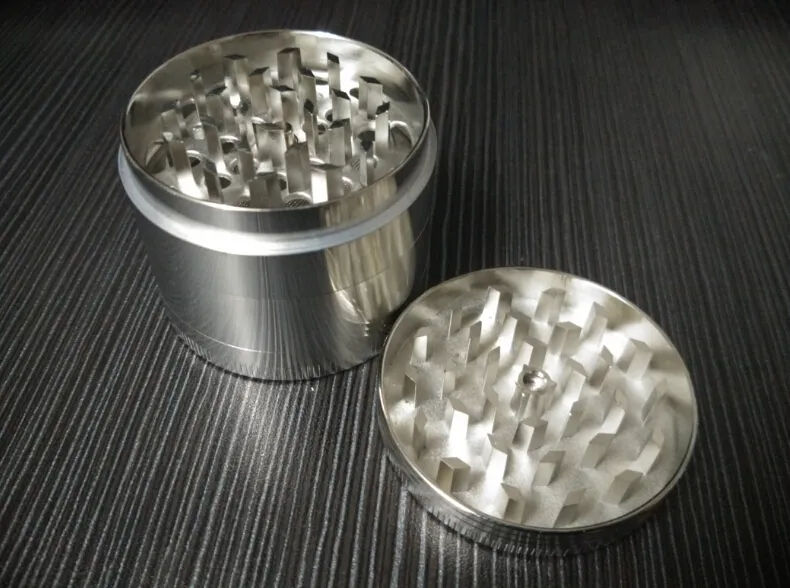 Nyaste! Herb Grinder Rökning Storlek CNC Grinders Metal Teeth Tobaksredskap 55mm 4 delar Mix Designs