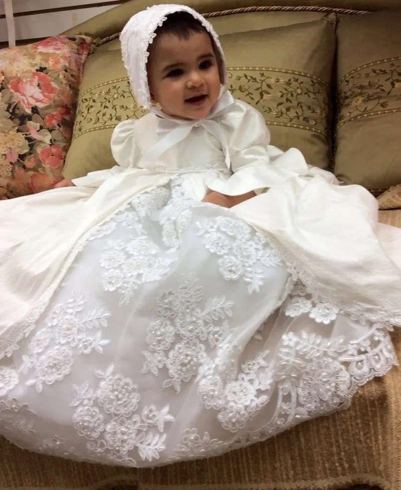 Bonitos 2018 nuevos vestidos de bautizo de perlas para ni as beb s faldas con apliques de encaje vestidos de bautismo con cap primer vestido de