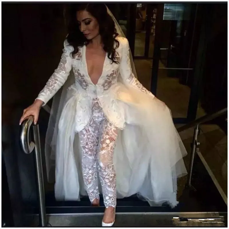 Custom Made White Full Lace Jumpsuit Trouwjurken Sexy Dompelen Hals Parels Lange Mouwen Bruidsjurken Trouwjurk