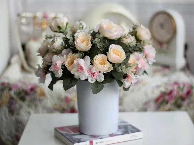 유럽 ​​스타일 인공 장미 꽃 결혼식 파티를위한 가정 장식 생일 장식 꽃 조각 당 13 꽃