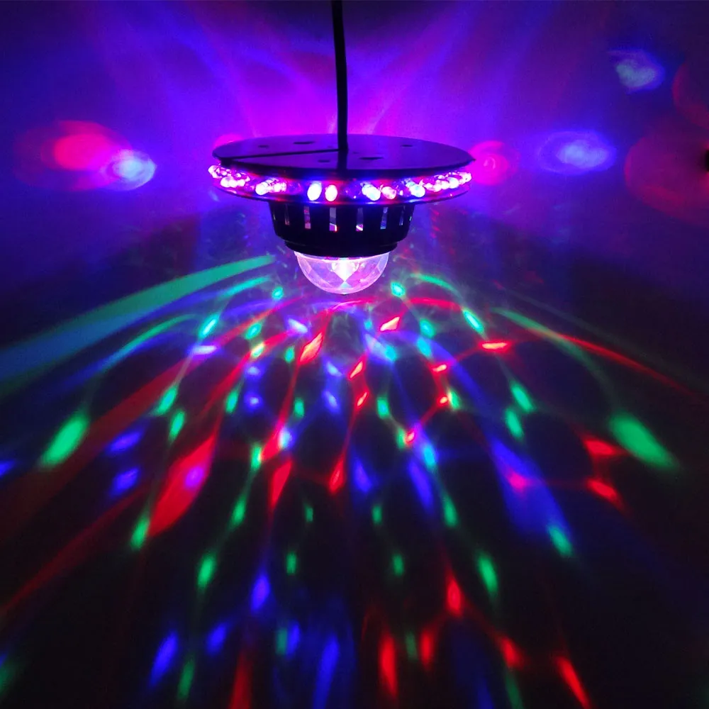 2015 Cabeça De Cristal Em Movimento Cor RGB Auto Girando Mudando UFO Girassol LEVOU Luz Festa Em Casa Estágio KTV Disco Dancing Bar DJ Club