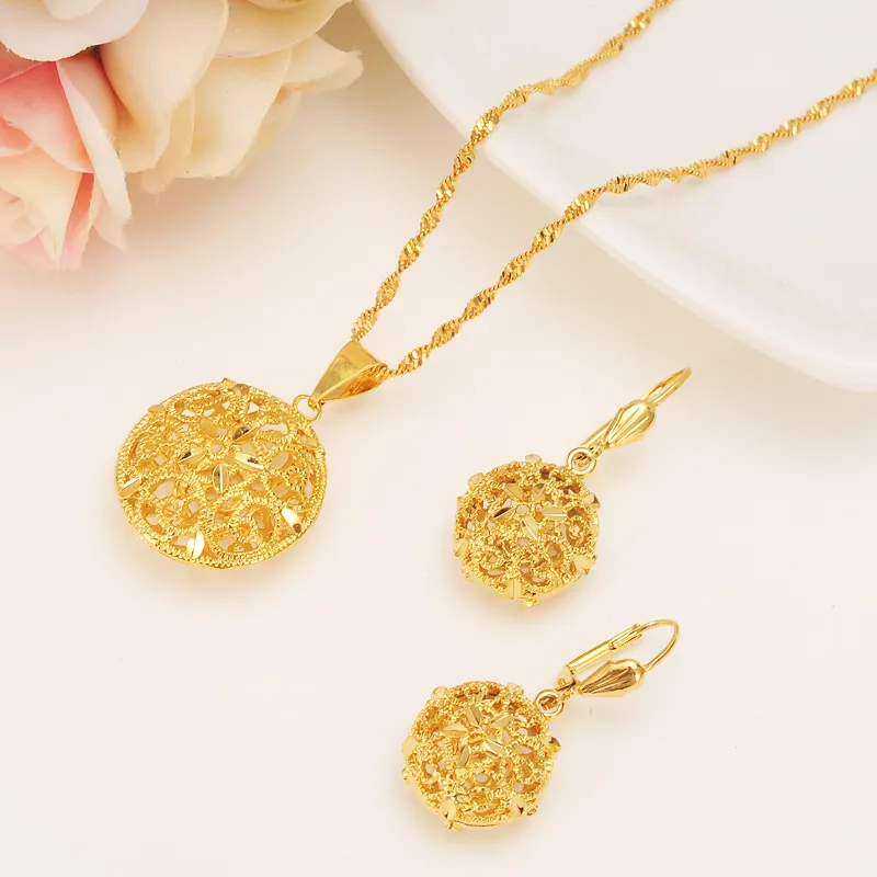 RUNDE KUGEL AUSHÖHLEN ANHÄNGERKETTE OHRRINGE SETS SCHMUCK 24K ECHT GELB FEINE OBERFLÄCHE GOLD GF PERLEN HALSKETTEN DAMEN