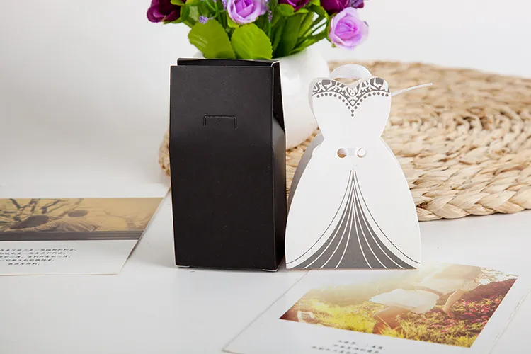 2015 Nouvelle Arrivée Mariage Favor Favor Box = / Beaux Boîte de bonbons de la mariée et du marié avec ruban
