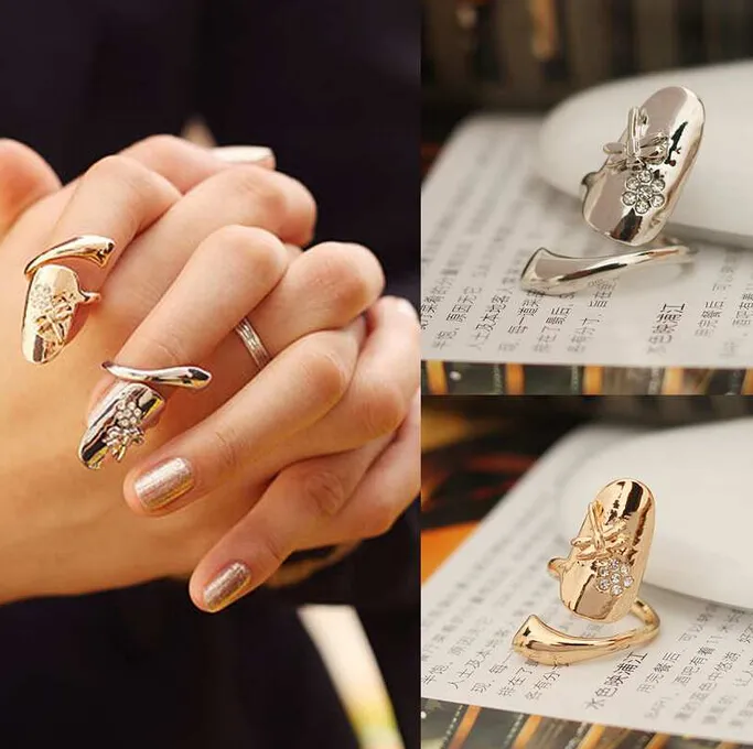 Mode Personlig Dragonfly Sparkling Rhinestone Flower Nail Finger Ring Nail Ring Guld Silver Finger Nail Ringar 2 Färger Drop Shipping