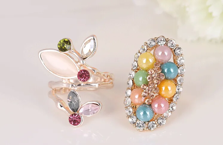2015 Hot Sales Fashion Woman / Girl Smycken Pearl Crystal Opals Turkos Super Luxury Överdriven Atmosfärisk Ring Mixed Style / 
