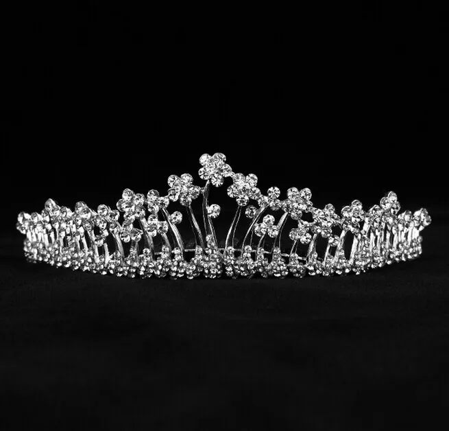 Tiaras Nupciales: Corona Romántica De Cristal Romántica Inspirada