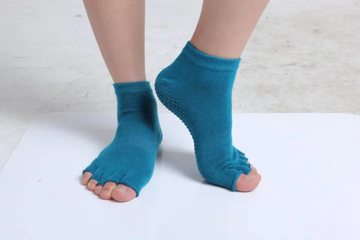Bomull Blandar ToLeless Exercise Yoga Half Toe Socks 7 Färger Tillgängliga 6PC / Lot Gratis frakt