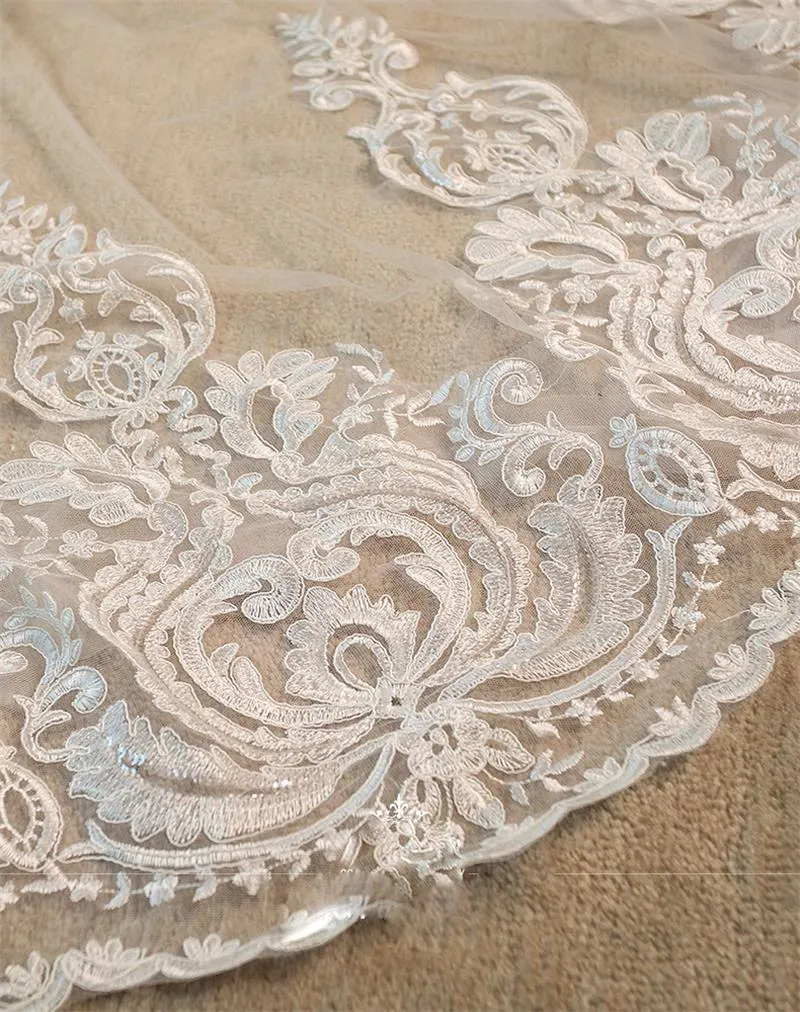 Veli da sposa lunghi di classe Lunghezza cattedrale Applique in pizzo Velo da sposa 3M Velo avorio o bianco con pettine268f