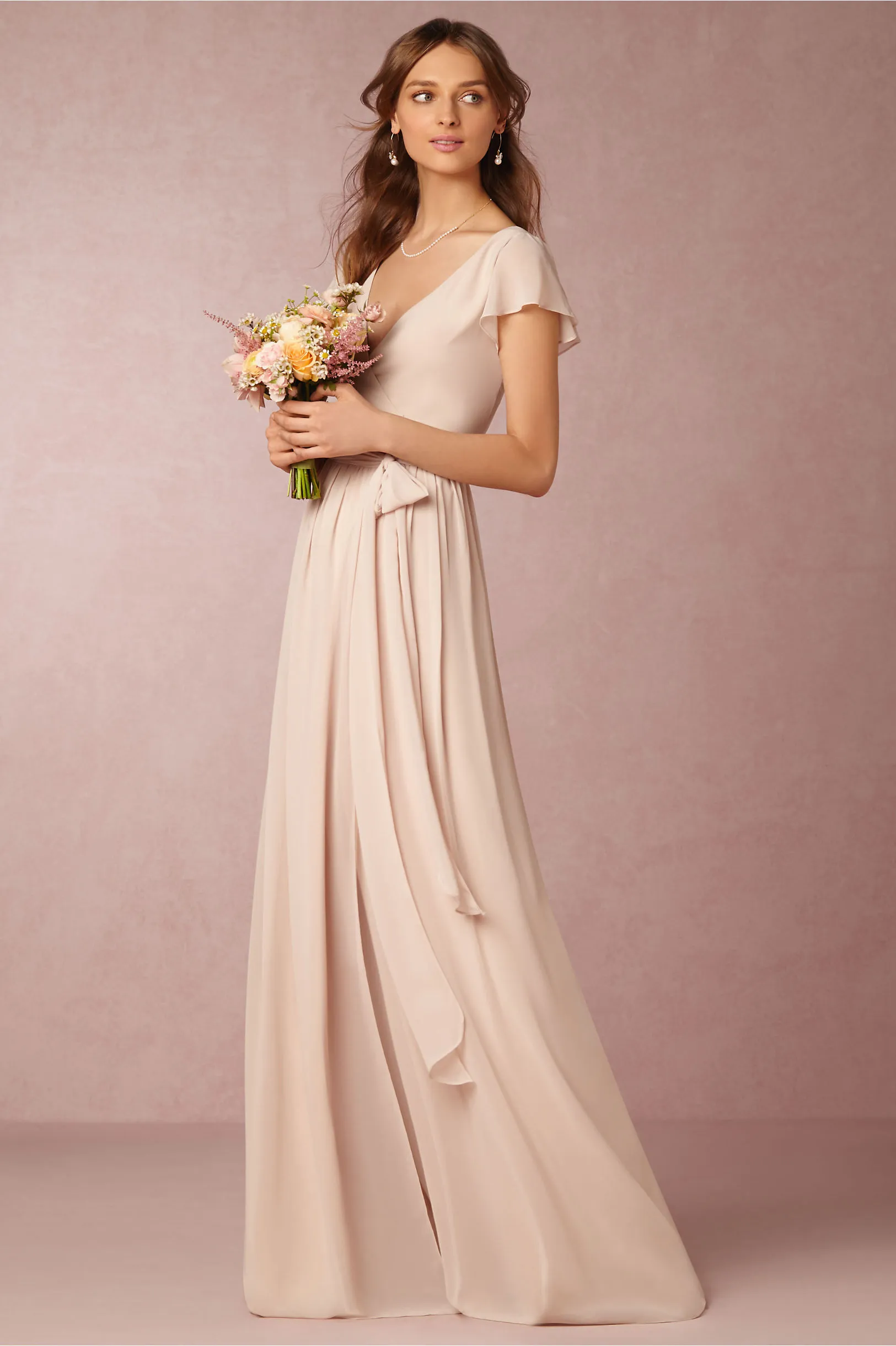 2021 Robes de demoiselle d'honneur pas cher Aline Vneck manches courtes fendues en mousseline de soie nue rose demoiselle d'honneur robes d'occasion spéciale pour mariage3927652