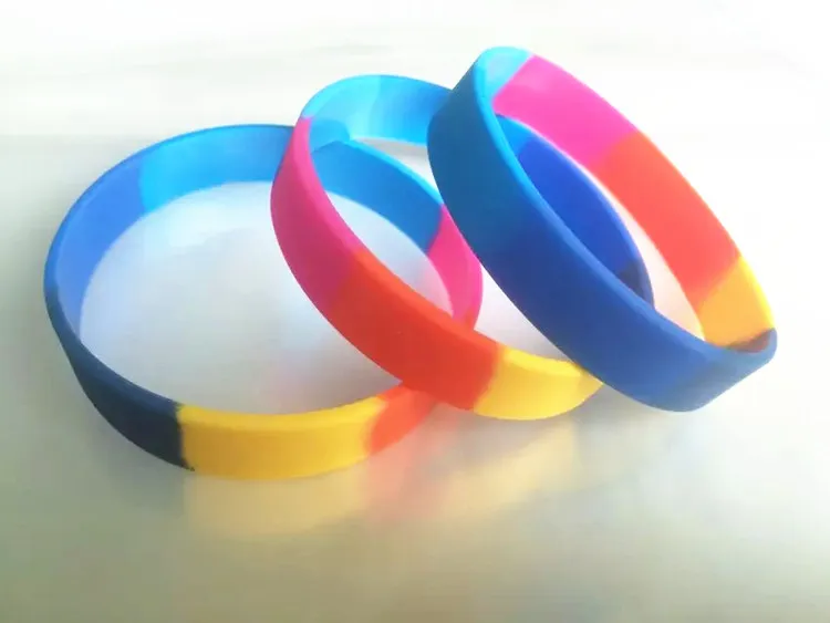 Bracelet personnalisé avec logo en 1 couleur et texte personnalisé Bracelet en silicone arc-en-ciel à 4 segments