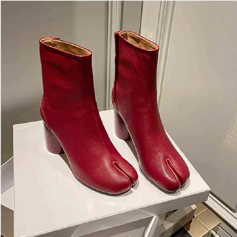 Red tabi boots hot sale
