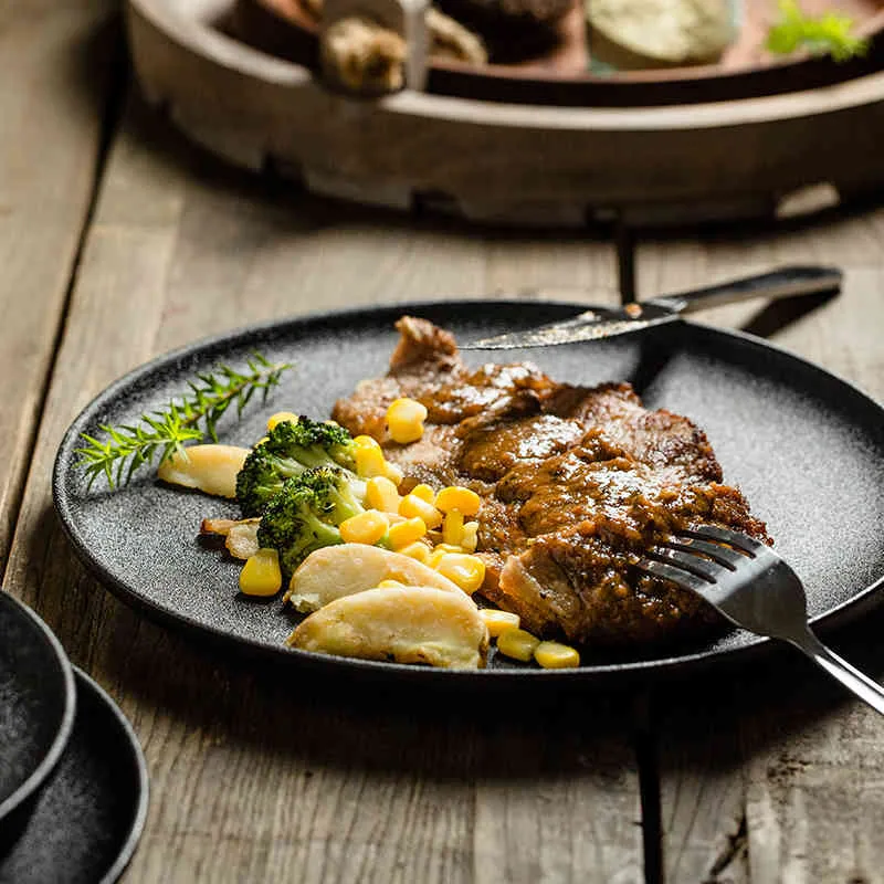 Plato De Cerámica, Platos Negros Para El Hogar, Juego De Vajilla De Estilo  Japonés, Decoración De Cocina, Platos De Desayuno De Comida Occidental Para  Carne De 34,3 €