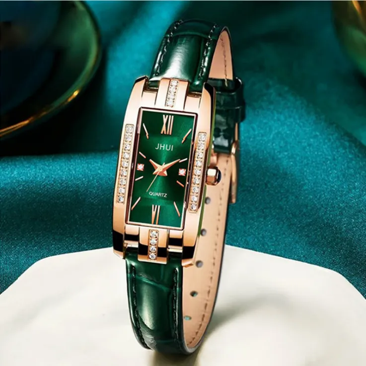 2021 Bellissimi orologi da donna eleganti al quarzo Classic Bamboo Strip Piccoli orologi da polso con quadrante quadrato Orologi da polso delicati con diamanti all'ingrosso