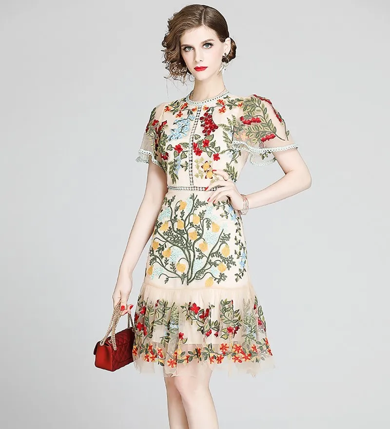 Великолепная цветочная вышивка вылапывает тонкие оборманы платья женщины элегантные бабочки рукава унрестые вечеринки летнее платье сетки Vestidos 210514
