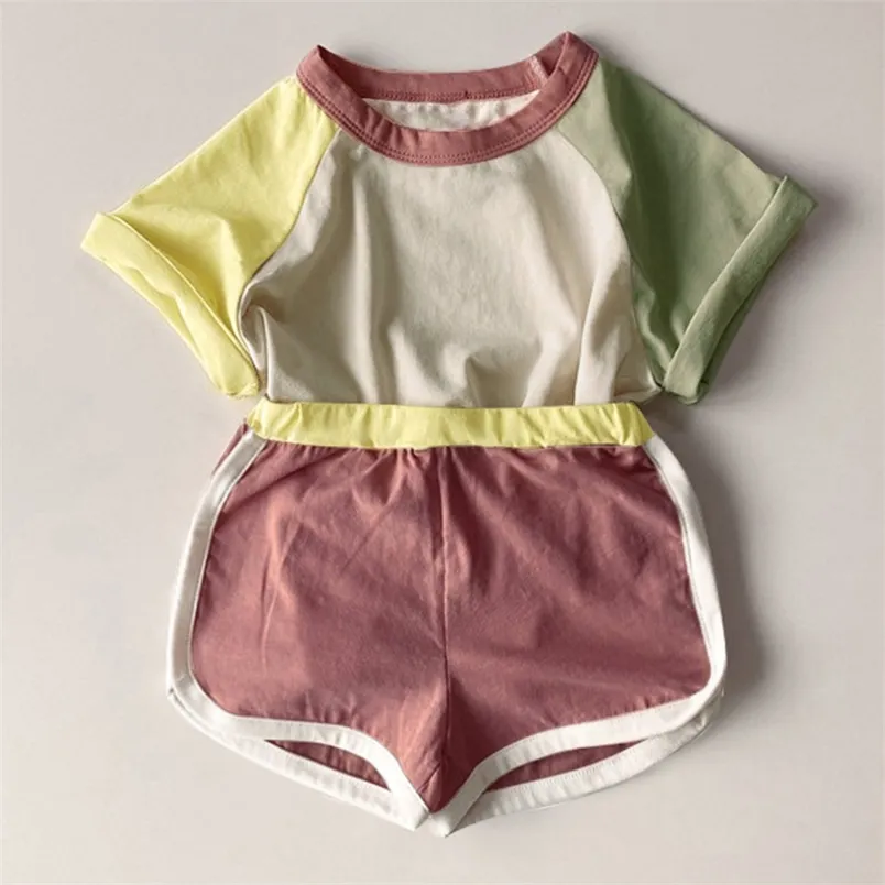 Verão Japonês e Coreano Stitching Color Top + Shorts Terno Conjunto de roupas Girl Sets 210528