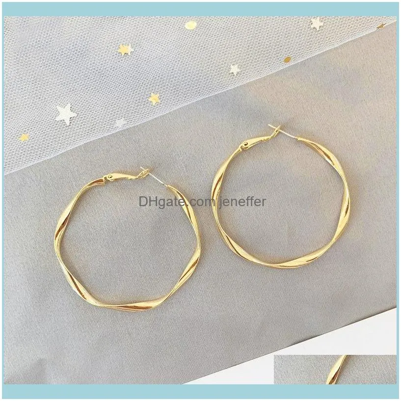 FactoryTF0B temperament female Spiral twist Korean wind Circle personality exaggerated simple Earrings ear buckle