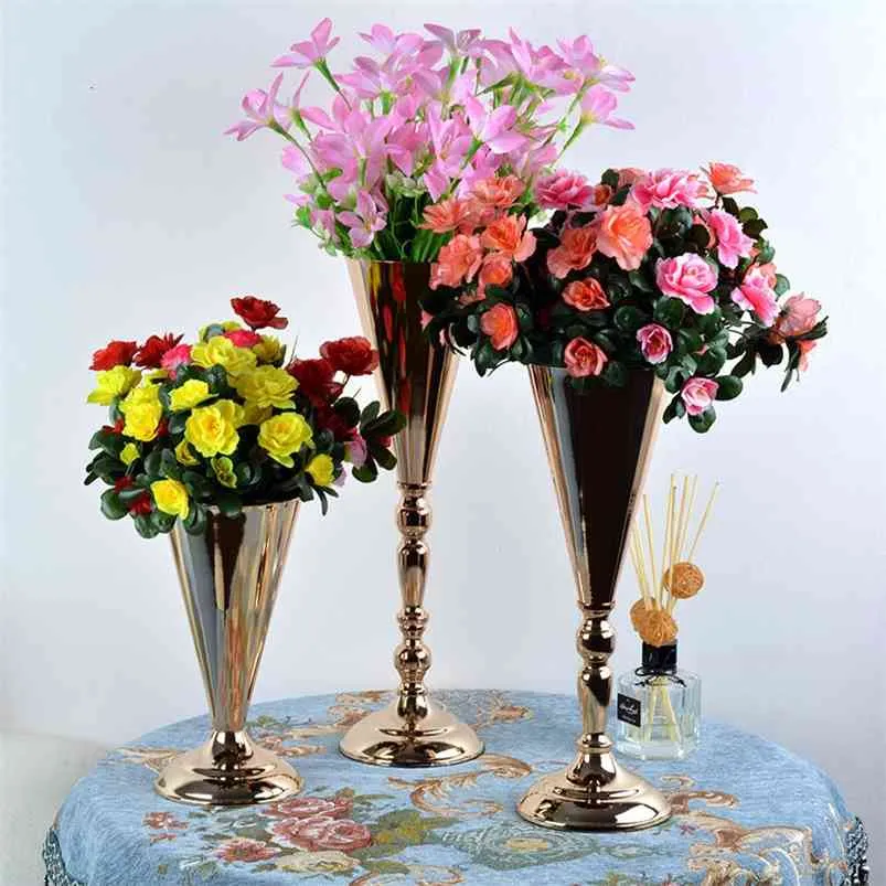 Metal Candle Holders Blommor Vase Candlestick Road Lead Candelabra Centerpieces Bröllop Porps Juldekoration 210722