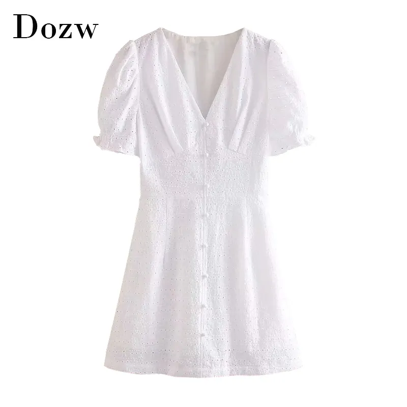 Weiß bestickte Baumwolle Minikleid Frauen Rüschen Kurzarm schicke Kleider Sommer V-Ausschnitt Partykleid Robe Femme 210414