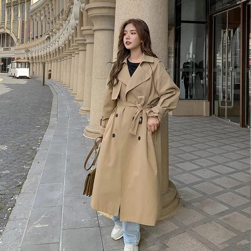 Kvinnors Trench Coats Women Coat Windbreaker Vit Dubbelbröst Koreansk stil Lady Office Med Bälte Kvinnlig Ytterkläder Vår