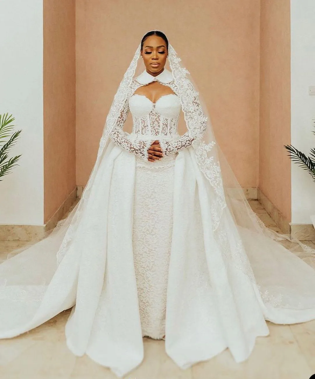 Jewel Neck Floral Lace Mermaid Overskirt Wedding Dress with Detachable Train and Illusion Long Sleeves - Robe de mariée Veil Floral Lace Mermaid Wedding Dress: Detachable Train, Jewel Neck, Illusion  Sleeves. Elegant Bridal Gown, Robe de Mariée with Optional Veil - Buy Now!  from Dhgate Mermaid Wedding Dresses - price 167.48