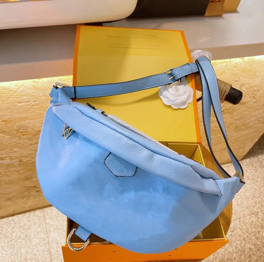 2021 newest hotFanny Pack fashion waist bag winter design chest women handbag purses all color cute crossbody bags unisex shoulder M44812