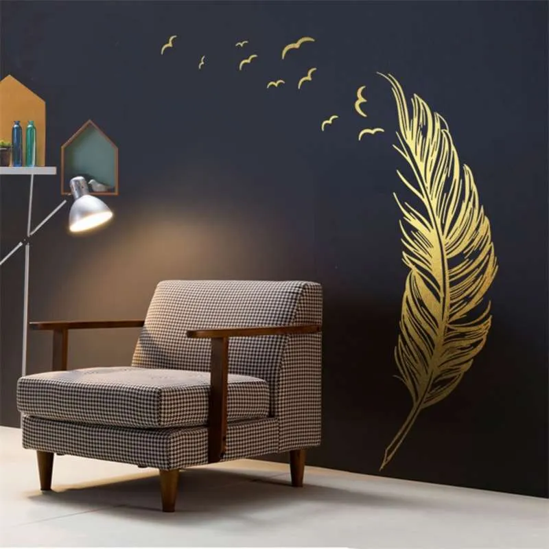 Izquierda Derecha Flying Gold Feather Art Wall Sticker para la decoración del hogar DIY Personalidad Mural Kid Room Dormitorio Decoración 138x172cm 210929