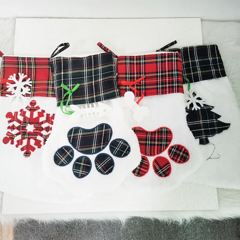 4 Stili Big Bread Bluffy Christmas Calza Pet Dog Plaid Paw Santa Socks Snowflake Xmas Tree Pattern Christma Decorazione 08