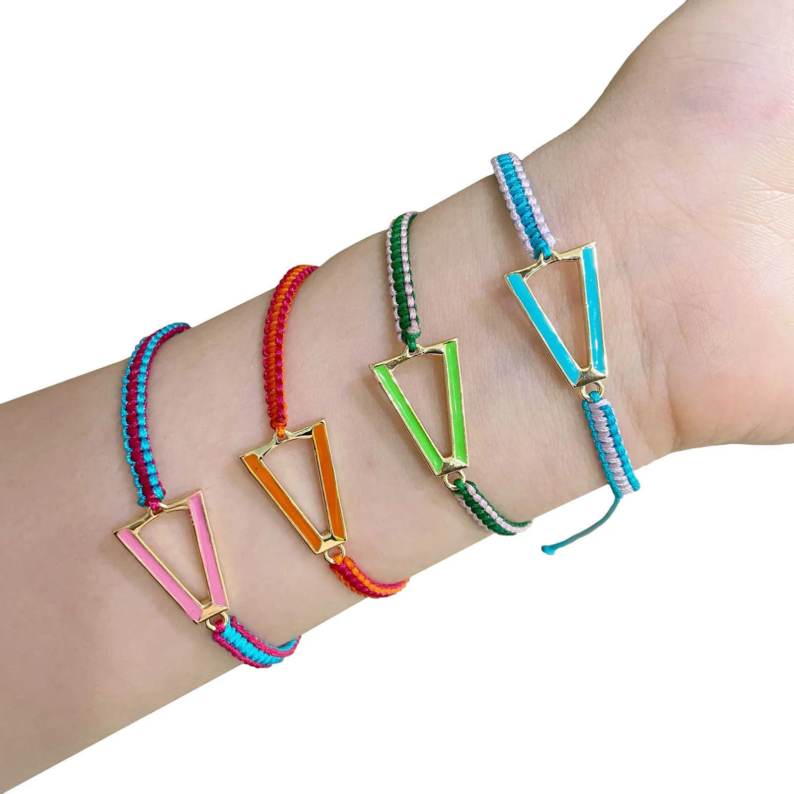 V-formad triangel Kvinnors flätad armband färg handgjord rem Sommar Lucky Armband Rope Justerbar Tvåfärgsstygn Style G1026