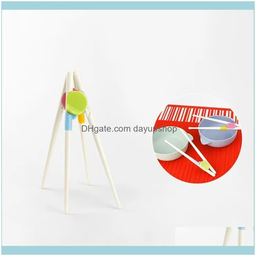 1Pair Cartoon Children Chopsticks Kids Baby Learning Helper Training Chopsticks Hand Home Children`s Products Kitchen Tools Hot