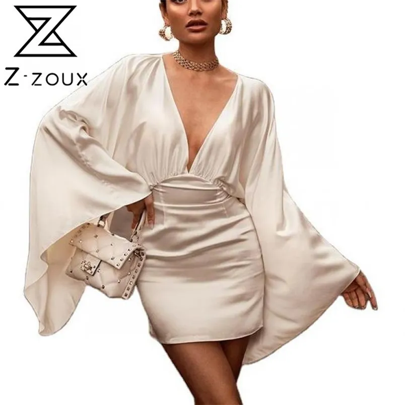 Robe femme Flare manches col en V blanc robes sexy plus taille vintage courte mode d'été 210513
