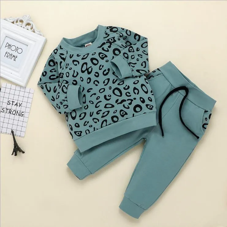 Baby Leopard одежда наборы одежды для девочек печатать брюки сплошные брюки 2 шт. Наборы наборы с длинным рукавом наряды малышей бутик детская одежда 2 цвета BT5606