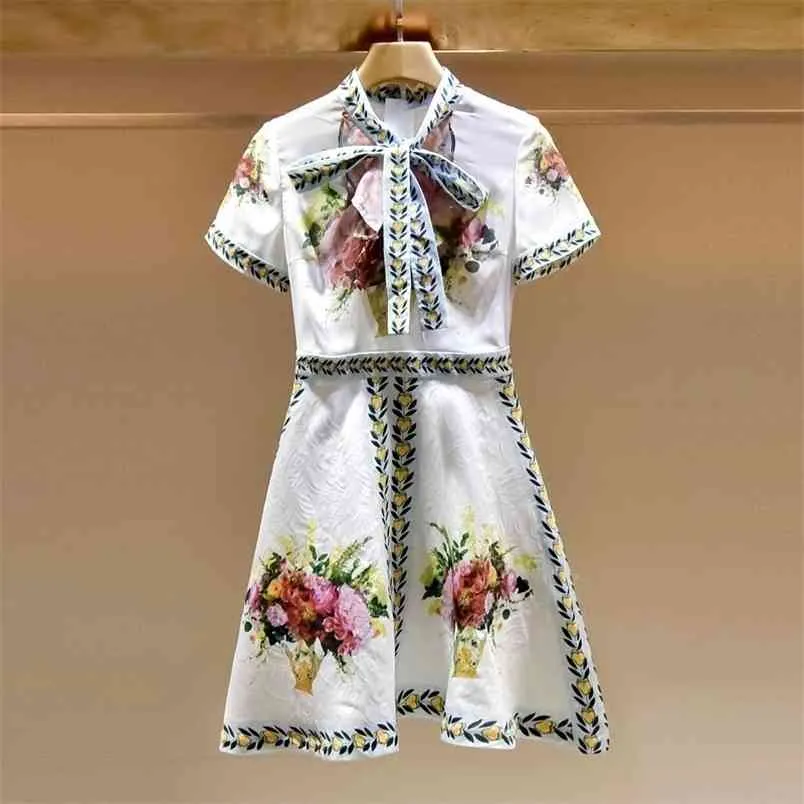 Dress Dress Dress Mulheres Verão Manga Curta Robe Femme de Alta Qualidade Floral Impressão Designers Elegant Bow Party Mini Vestidos 210514