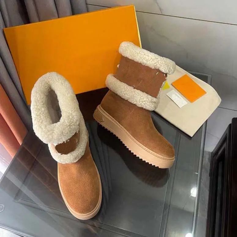 Womens Designer Boots Fur Plush Rubber Warmth Non Slip Wear Resistant Fashionable Design Can Be