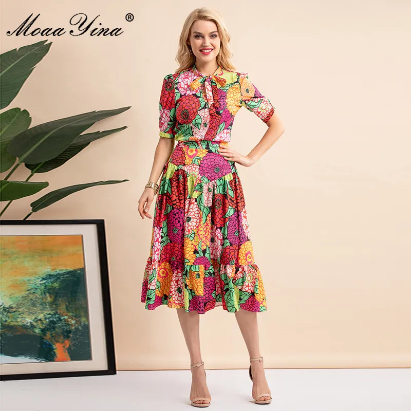 ファッションデザイナー夏のハイウエストミディスカートセット女性の半袖花柄のプリントシャツとスカート2個の部品スーツ210524