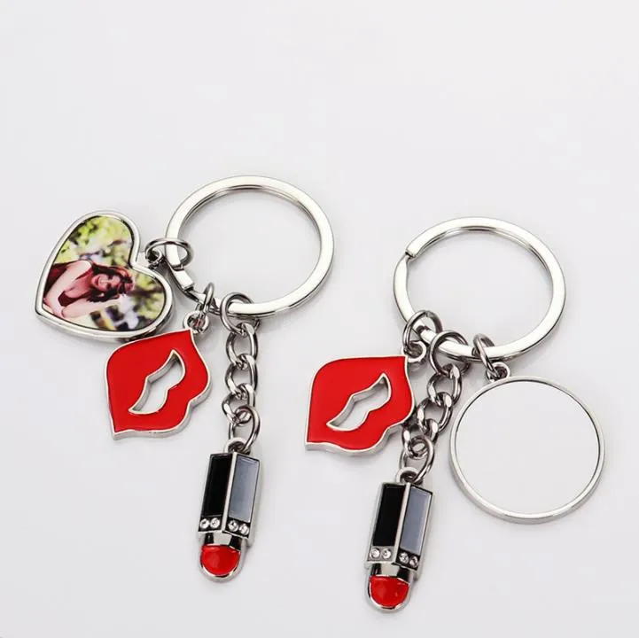 Sublimacja Szminka Keychain Favor Metalowe Czerwone Wargi Brelok Okrągłe Serce Puste DIY Wisiorek Kreatywny Prezent Dla Dziewczyn SN3398