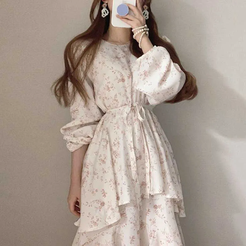 Double Layer Cake Puff Sleeve Dress Double Layer Cake Puff Sleeve Dress