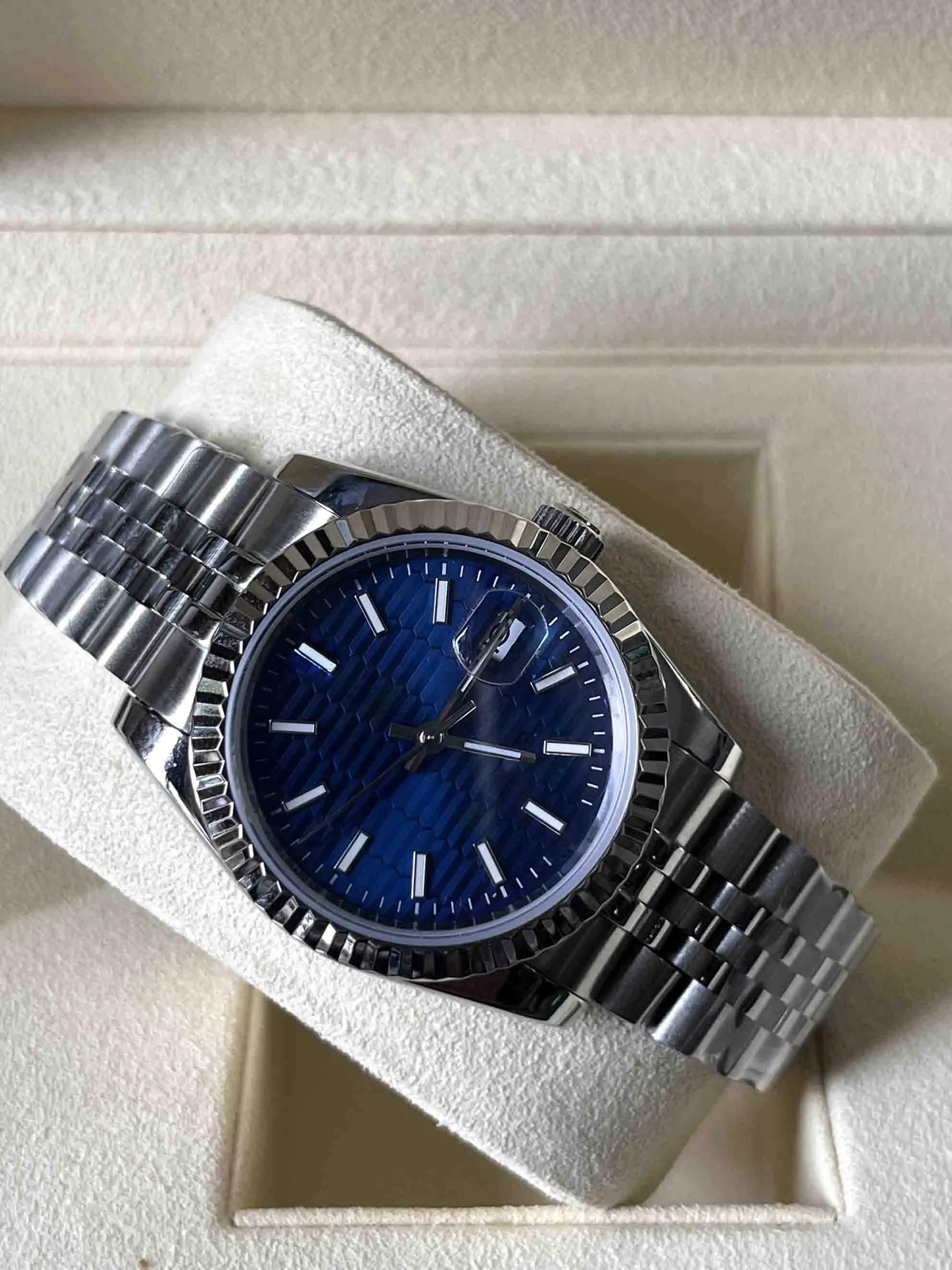 2021 Datejust verde oliva orologi automatici quadrante diamante 126200 uomini e donne modello foro blu 126234 regalo meccanico 36mm